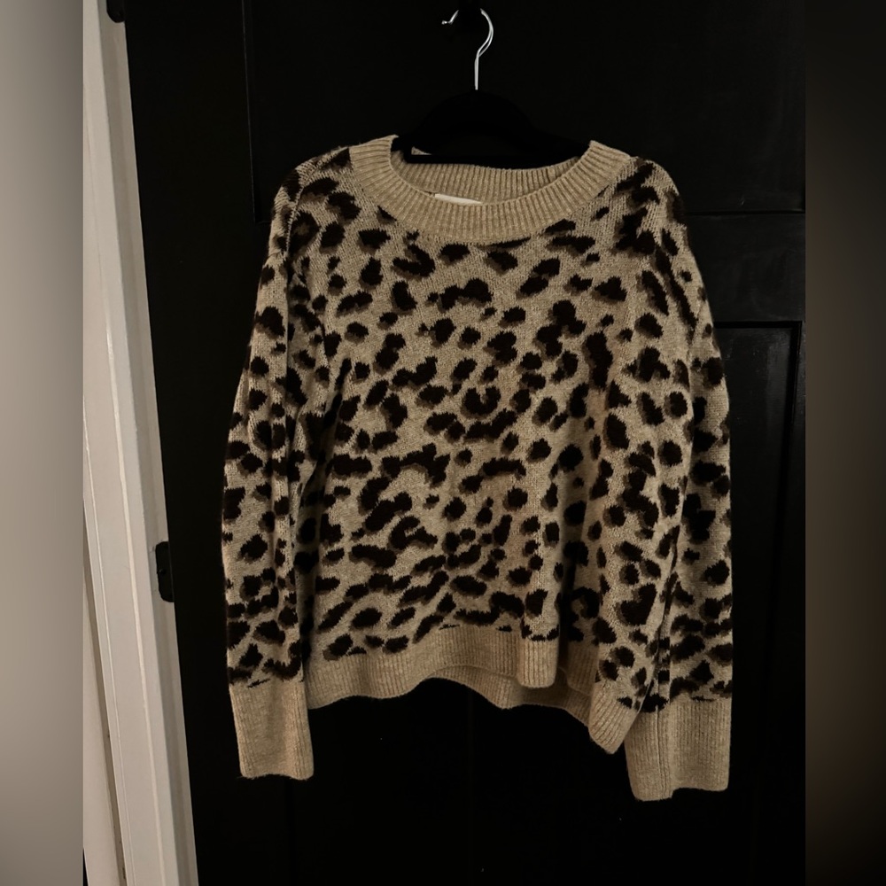 H&M Leopard Print Knit Sweater – Size XL